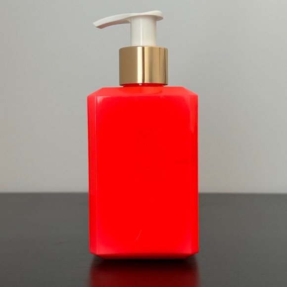 Victoria Secret Bombshell Summer Fragrance Lotion 8.4oz/250ml - Picture 3 of 10